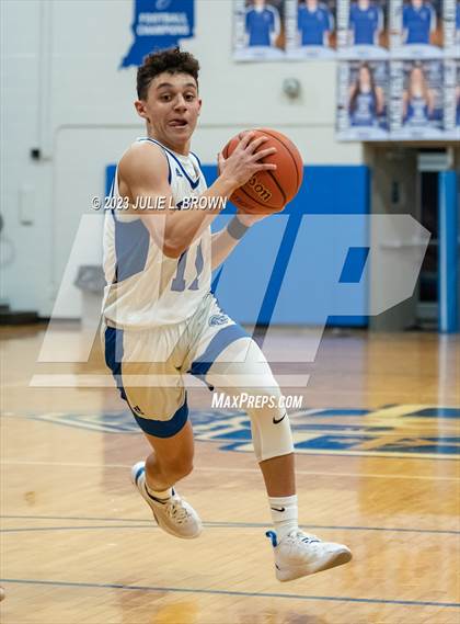 Thumbnail 1 in Indianapolis Metropolitan @ Indianapolis Bishop Chatard photogallery.