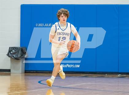 Thumbnail 3 in Indianapolis Metropolitan @ Indianapolis Bishop Chatard photogallery.