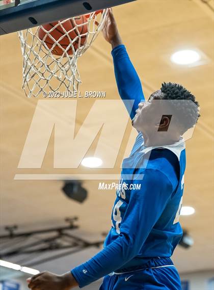 Thumbnail 2 in Indianapolis Metropolitan @ Indianapolis Bishop Chatard photogallery.