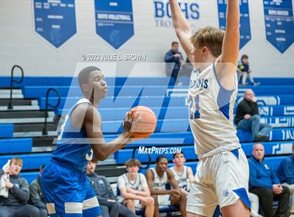 Thumbnail 1 in Indianapolis Metropolitan @ Indianapolis Bishop Chatard photogallery.