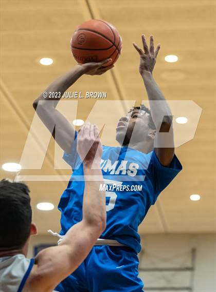 Thumbnail 2 in Indianapolis Metropolitan @ Indianapolis Bishop Chatard photogallery.