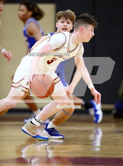 Thumbnail 2 in Brewer vs Keller Central photogallery.