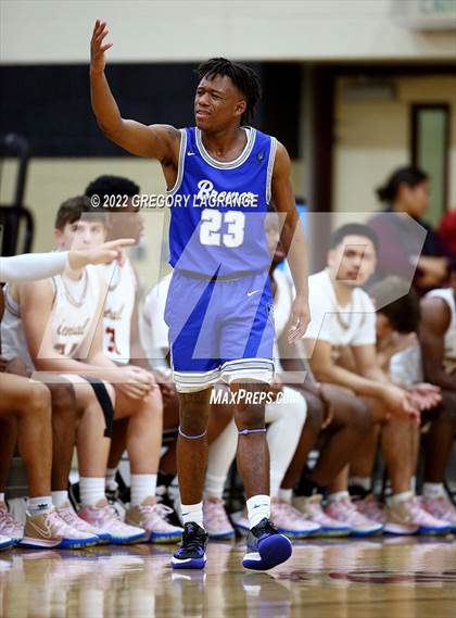 Thumbnail 2 in Brewer vs Keller Central photogallery.