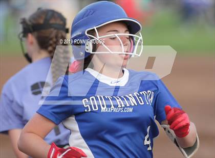 Thumbnail 2 in Southington @ Windsor photogallery.