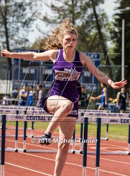 Thumbnail 2 in Burt Williams Track and Field Classic photogallery.