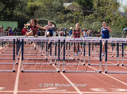 Thumbnail 3 in Burt Williams Track and Field Classic photogallery.