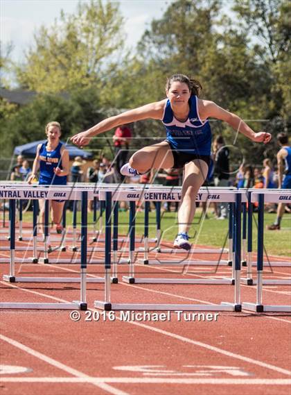 Thumbnail 2 in Burt Williams Track and Field Classic photogallery.