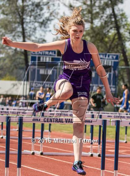 Thumbnail 2 in Burt Williams Track and Field Classic photogallery.