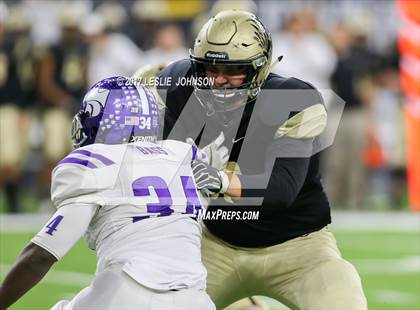 Thumbnail 2 in Angleton vs. Foster (UIL 5A D1 Quarterfinals) photogallery.