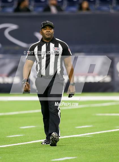 Thumbnail 1 in Angleton vs. Foster (UIL 5A D1 Quarterfinals) photogallery.