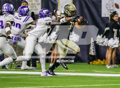 Thumbnail 3 in Angleton vs. Foster (UIL 5A D1 Quarterfinals) photogallery.