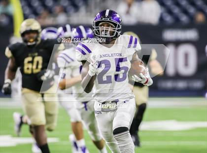 Thumbnail 1 in Angleton vs. Foster (UIL 5A D1 Quarterfinals) photogallery.
