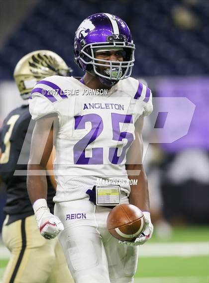 Thumbnail 3 in Angleton vs. Foster (UIL 5A D1 Quarterfinals) photogallery.