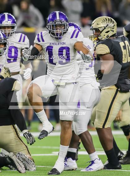 Thumbnail 1 in Angleton vs. Foster (UIL 5A D1 Quarterfinals) photogallery.