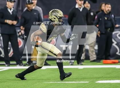 Thumbnail 1 in Angleton vs. Foster (UIL 5A D1 Quarterfinals) photogallery.