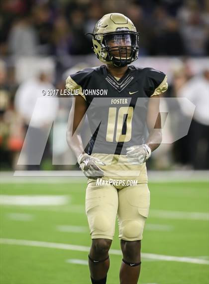Thumbnail 2 in Angleton vs. Foster (UIL 5A D1 Quarterfinals) photogallery.