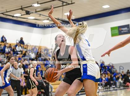 Thumbnail 1 in Noblesville @ Hamilton Southeastern photogallery.