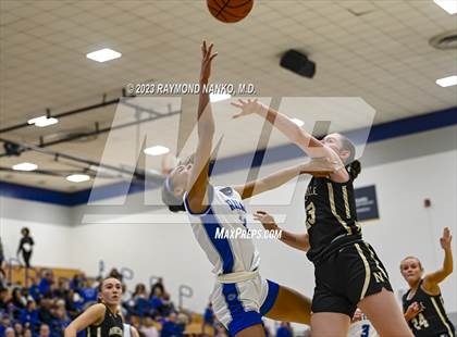 Thumbnail 2 in Noblesville @ Hamilton Southeastern photogallery.