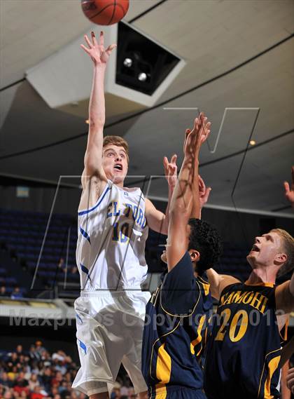 Thumbnail 2 in El Toro vs. Santa Monica (CIF SS DIV 1A Final) photogallery.