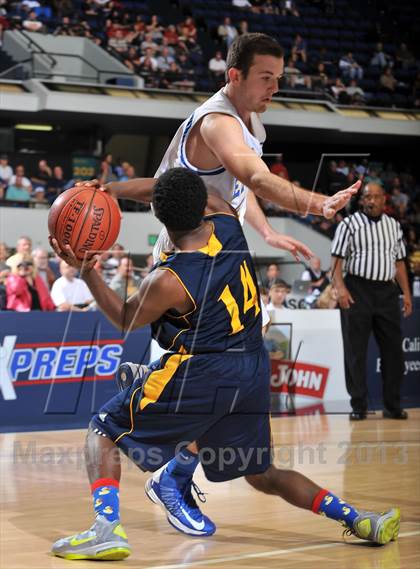 Thumbnail 1 in El Toro vs. Santa Monica (CIF SS DIV 1A Final) photogallery.