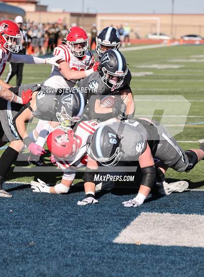 Thumbnail 3 in Regis Jesuit @ Valor Christian (CHSAA 5A Second Round) photogallery.