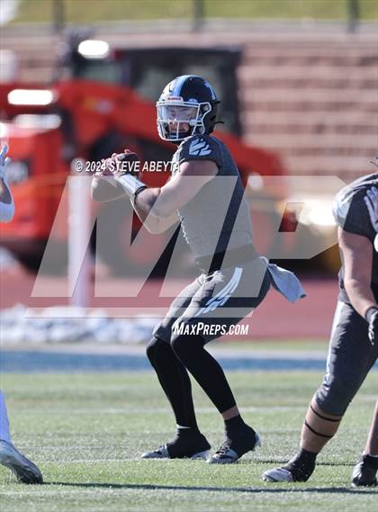 Thumbnail 1 in Regis Jesuit @ Valor Christian (CHSAA 5A Second Round) photogallery.