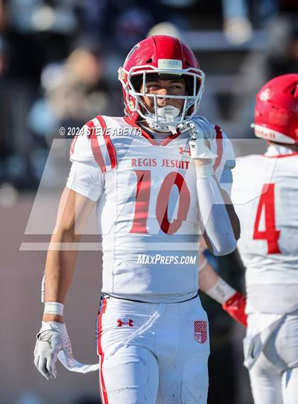 Thumbnail 1 in Regis Jesuit @ Valor Christian (CHSAA 5A Second Round) photogallery.
