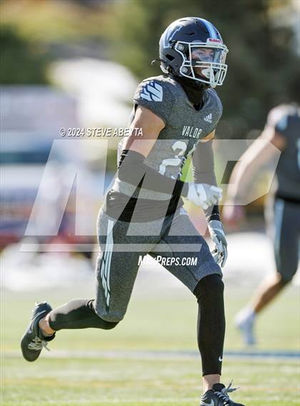 Thumbnail 2 in Regis Jesuit @ Valor Christian (CHSAA 5A Second Round) photogallery.
