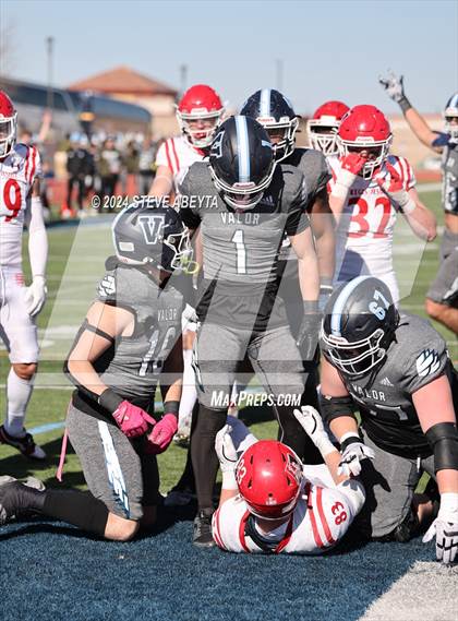 Thumbnail 2 in Regis Jesuit @ Valor Christian (CHSAA 5A Second Round) photogallery.