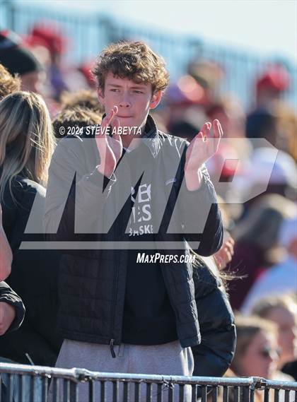 Thumbnail 3 in Regis Jesuit @ Valor Christian (CHSAA 5A Second Round) photogallery.