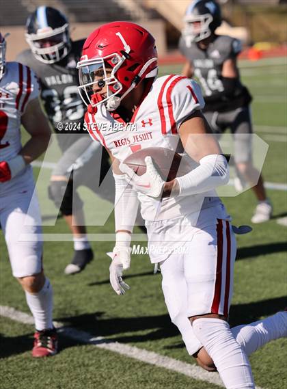 Thumbnail 3 in Regis Jesuit @ Valor Christian (CHSAA 5A Second Round) photogallery.