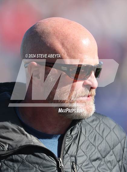Thumbnail 1 in Regis Jesuit @ Valor Christian (CHSAA 5A Second Round) photogallery.