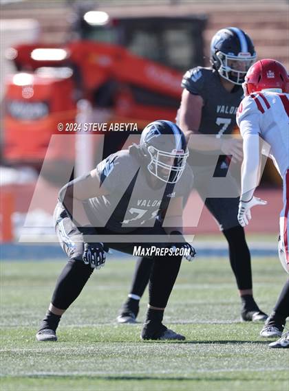 Thumbnail 2 in Regis Jesuit @ Valor Christian (CHSAA 5A Second Round) photogallery.