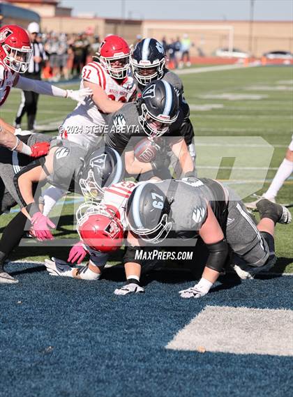 Thumbnail 1 in Regis Jesuit @ Valor Christian (CHSAA 5A Second Round) photogallery.