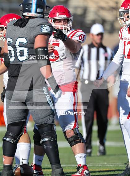 Thumbnail 3 in Regis Jesuit @ Valor Christian (CHSAA 5A Second Round) photogallery.