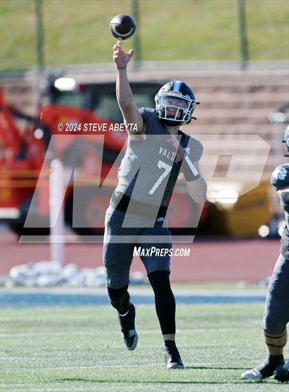Thumbnail 2 in Regis Jesuit @ Valor Christian (CHSAA 5A Second Round) photogallery.