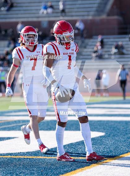 Thumbnail 2 in Regis Jesuit @ Valor Christian (CHSAA 5A Second Round) photogallery.