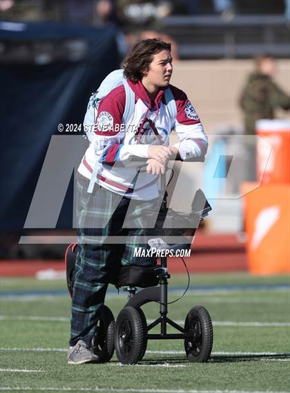 Thumbnail 1 in Regis Jesuit @ Valor Christian (CHSAA 5A Second Round) photogallery.