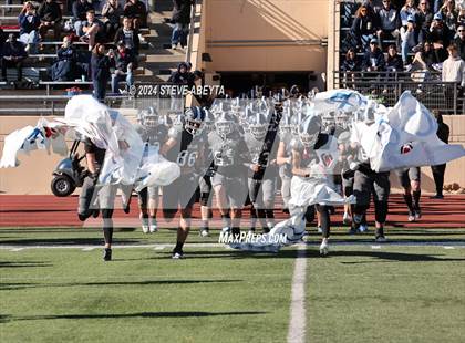 Thumbnail 3 in Regis Jesuit @ Valor Christian (CHSAA 5A Second Round) photogallery.