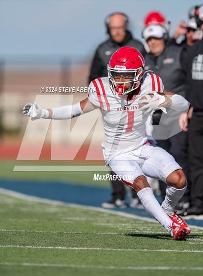 Thumbnail 1 in Regis Jesuit @ Valor Christian (CHSAA 5A Second Round) photogallery.