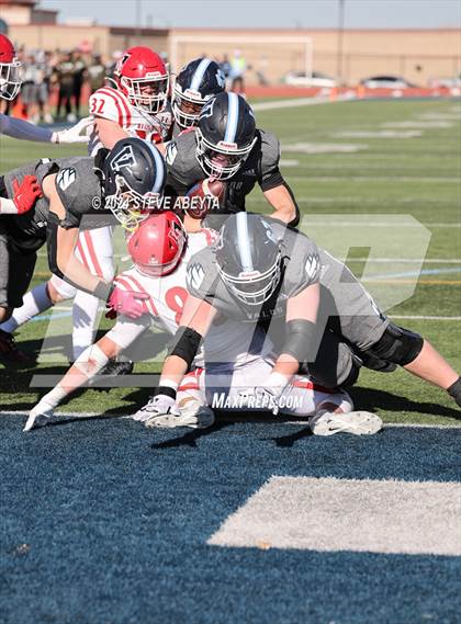 Thumbnail 2 in Regis Jesuit @ Valor Christian (CHSAA 5A Second Round) photogallery.