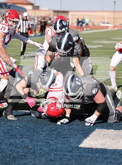 Thumbnail 2 in Regis Jesuit @ Valor Christian (CHSAA 5A Second Round) photogallery.