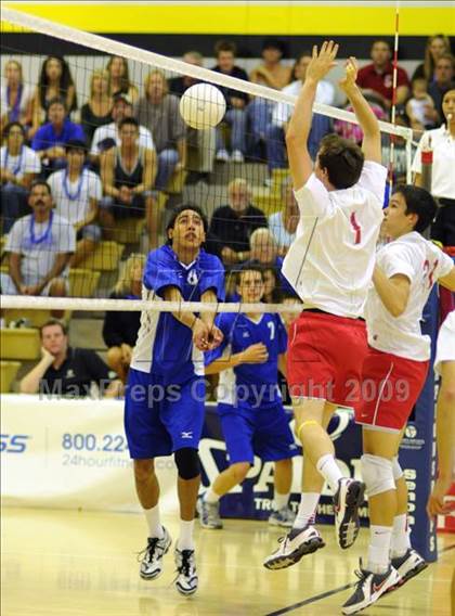 Thumbnail 2 in Mater Dei vs Norco (CIF SoCal D2 Final) photogallery.