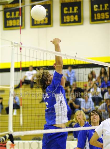 Thumbnail 1 in Mater Dei vs Norco (CIF SoCal D2 Final) photogallery.