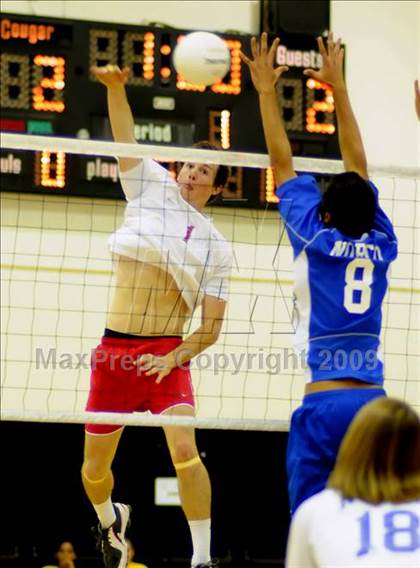 Thumbnail 1 in Mater Dei vs Norco (CIF SoCal D2 Final) photogallery.