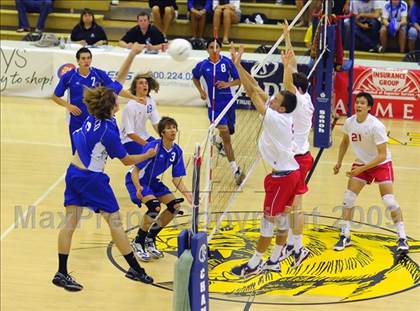 Thumbnail 3 in Mater Dei vs Norco (CIF SoCal D2 Final) photogallery.