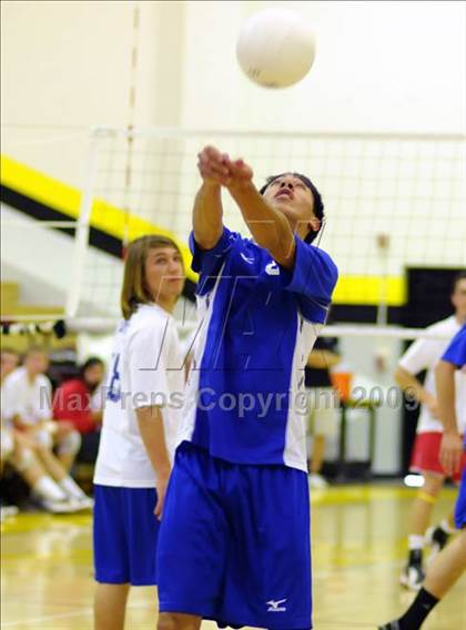 Thumbnail 3 in Mater Dei vs Norco (CIF SoCal D2 Final) photogallery.