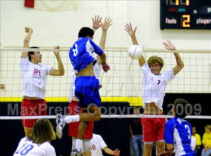 Thumbnail 2 in Mater Dei vs Norco (CIF SoCal D2 Final) photogallery.