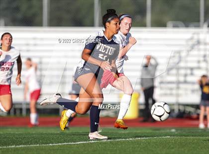 Thumbnail 3 in Fairport @ Victor photogallery.