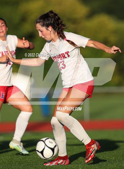 Thumbnail 3 in Fairport @ Victor photogallery.